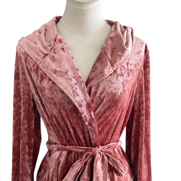 BETSEY JOHNSON Mauve Pink Velvet Robe Belt Size XS S Wrap Bath Casual Soft Cozy - Picture 5 of 8